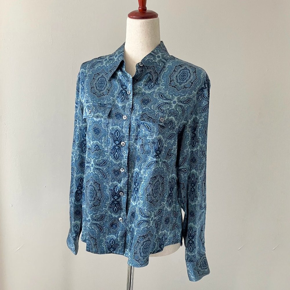 LIKE NEW Limited SILK Blouse Blue Paisley size M